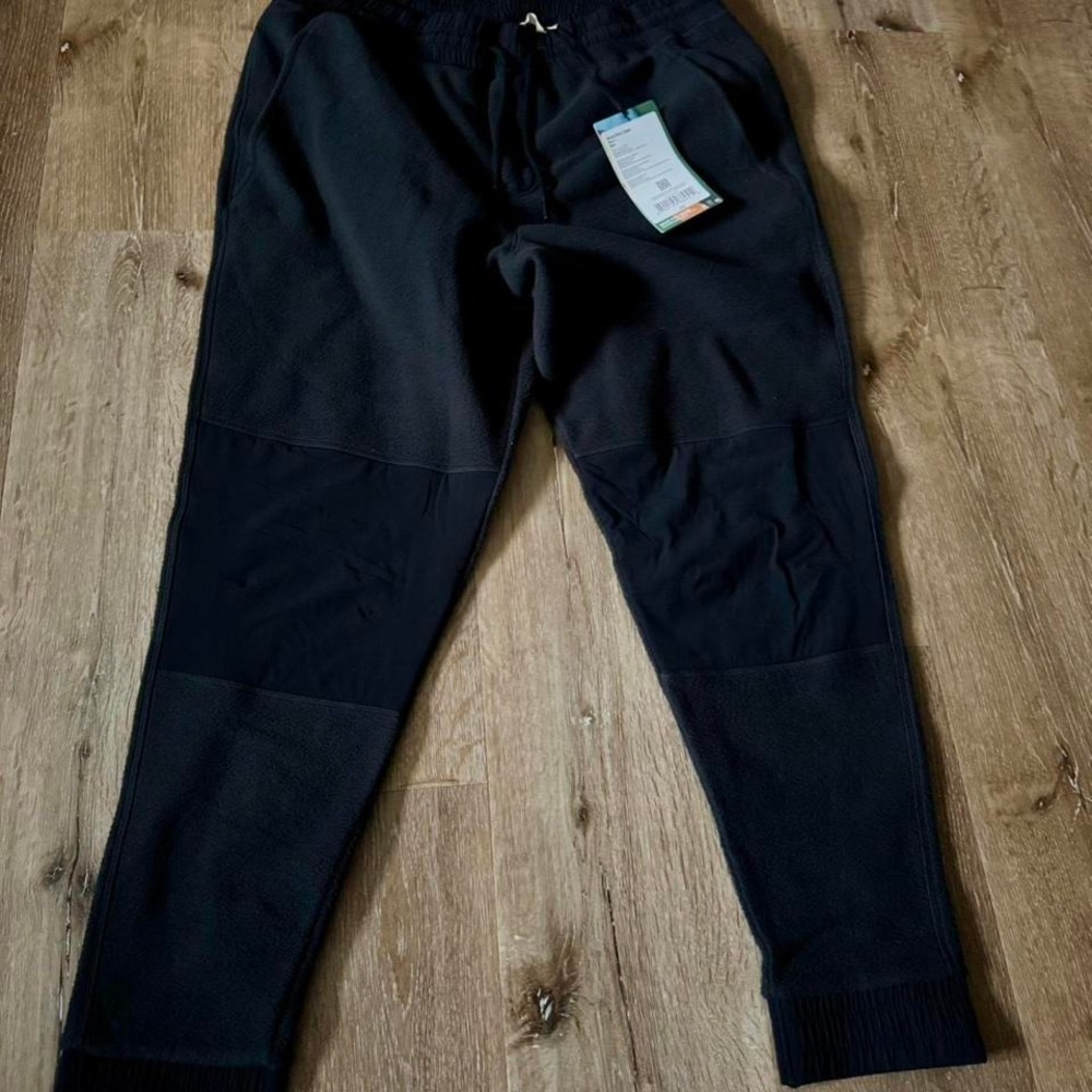 NWT Cotopaxi Abrazo Fleece Joggers Black Men's size‎ Large retails $120
